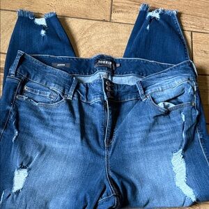 Torrid Women's Blue Distressed Jeggings